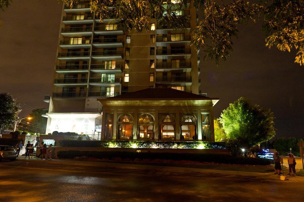 The Waterside Inn Mississauga Exteriör bild